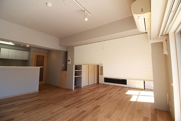 �X�N���[���Ԏd�؂�